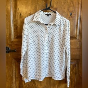 Light weight great fit blouse